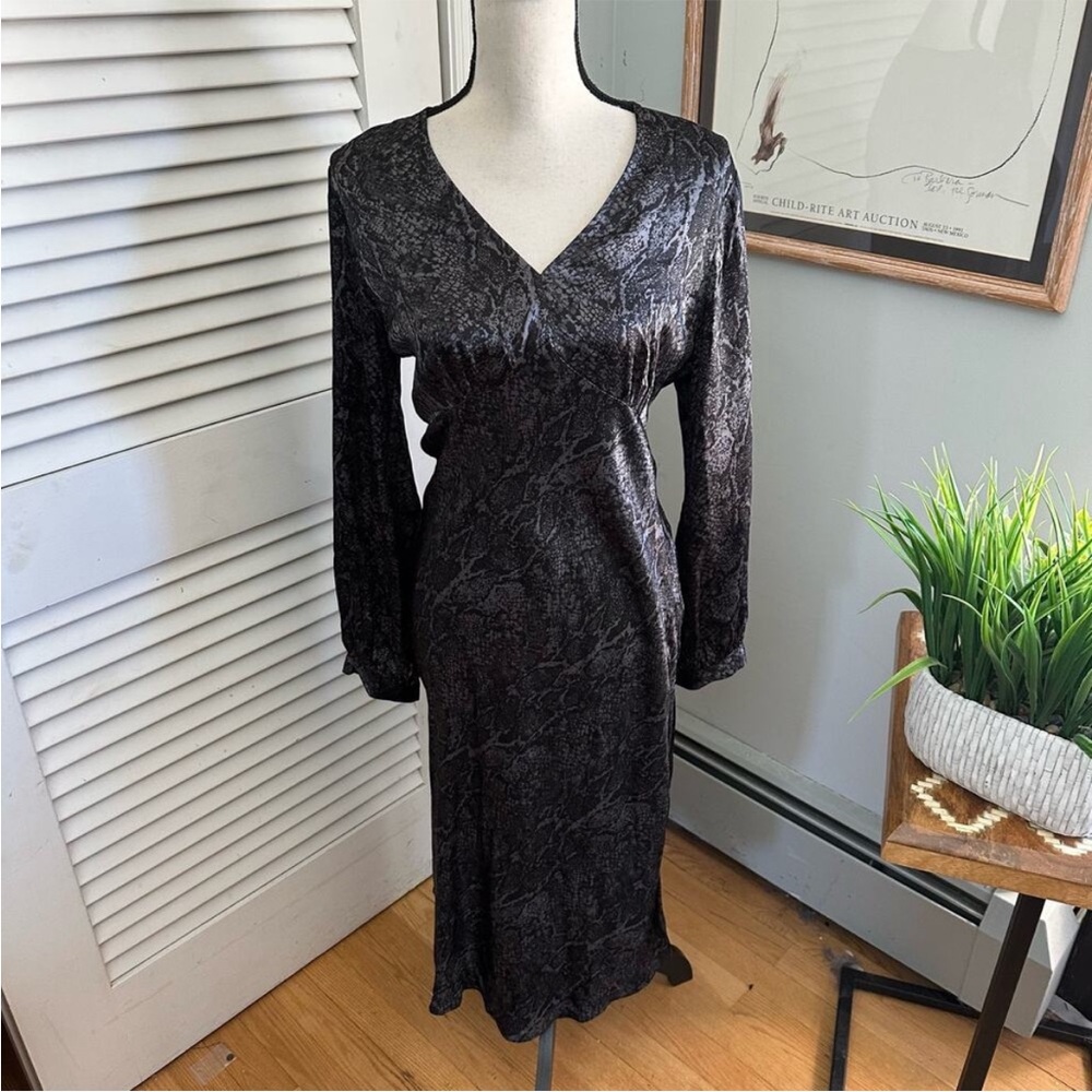 RAILS Womens Dress Shiloh Charcoal Snakeskin Long Sleeve Slinky V-Neck Midi | M